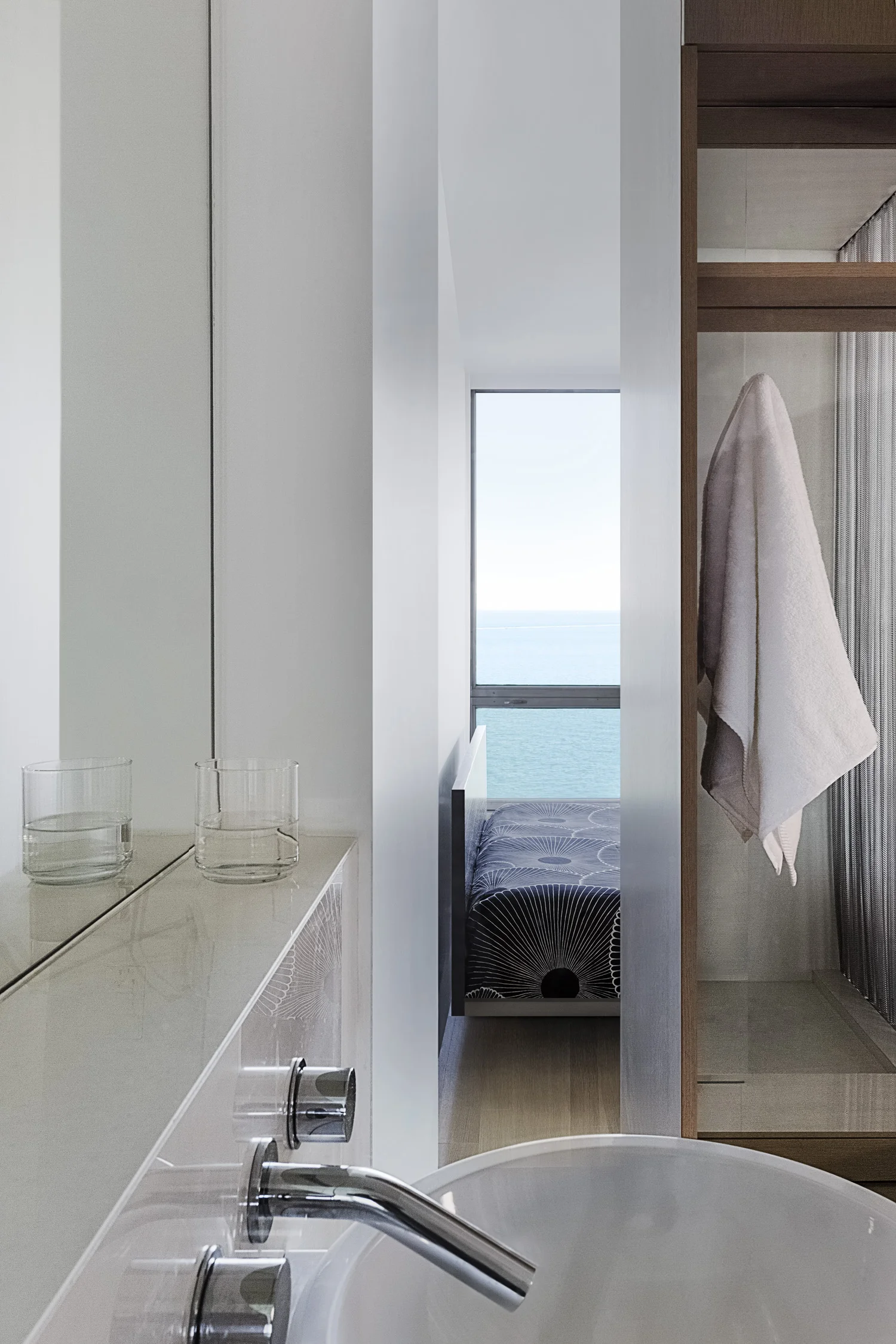 9 C / 880 North Lake Shore Drive / Chicago IL / Vladimir Radutny Architects