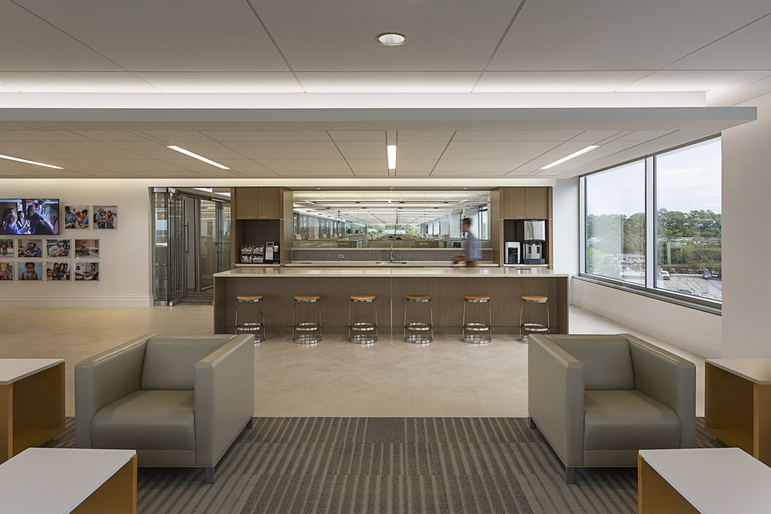 Surgical Care Affiliates / Deerfield IL / William Blackstock Architects