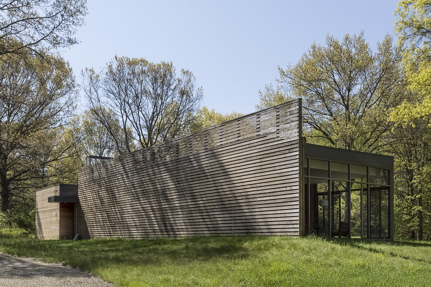 Coffou Residence / Michigan City IN / Brininstool + Lynch Architects / For the New York Times