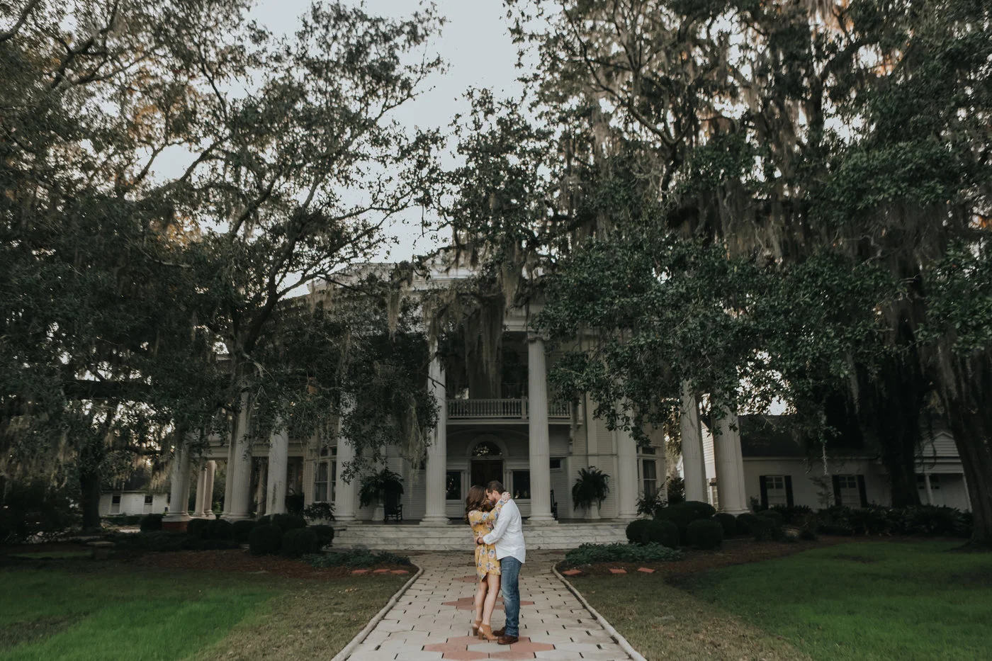 Courtney Rob 05 26 18-engagement session-0177.jpg