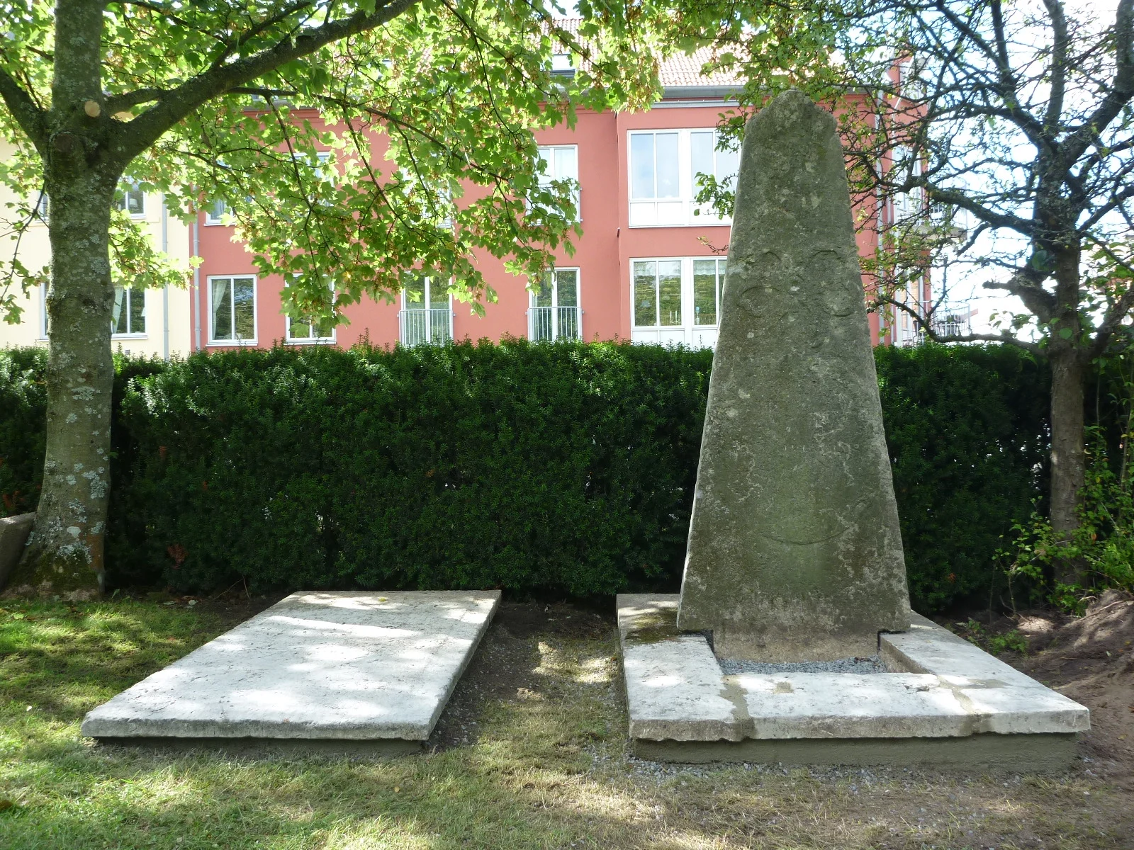 Östra kyrkogården i Varberg 2014