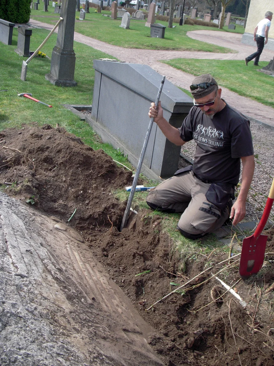 Adelöv kyrkogård 2009