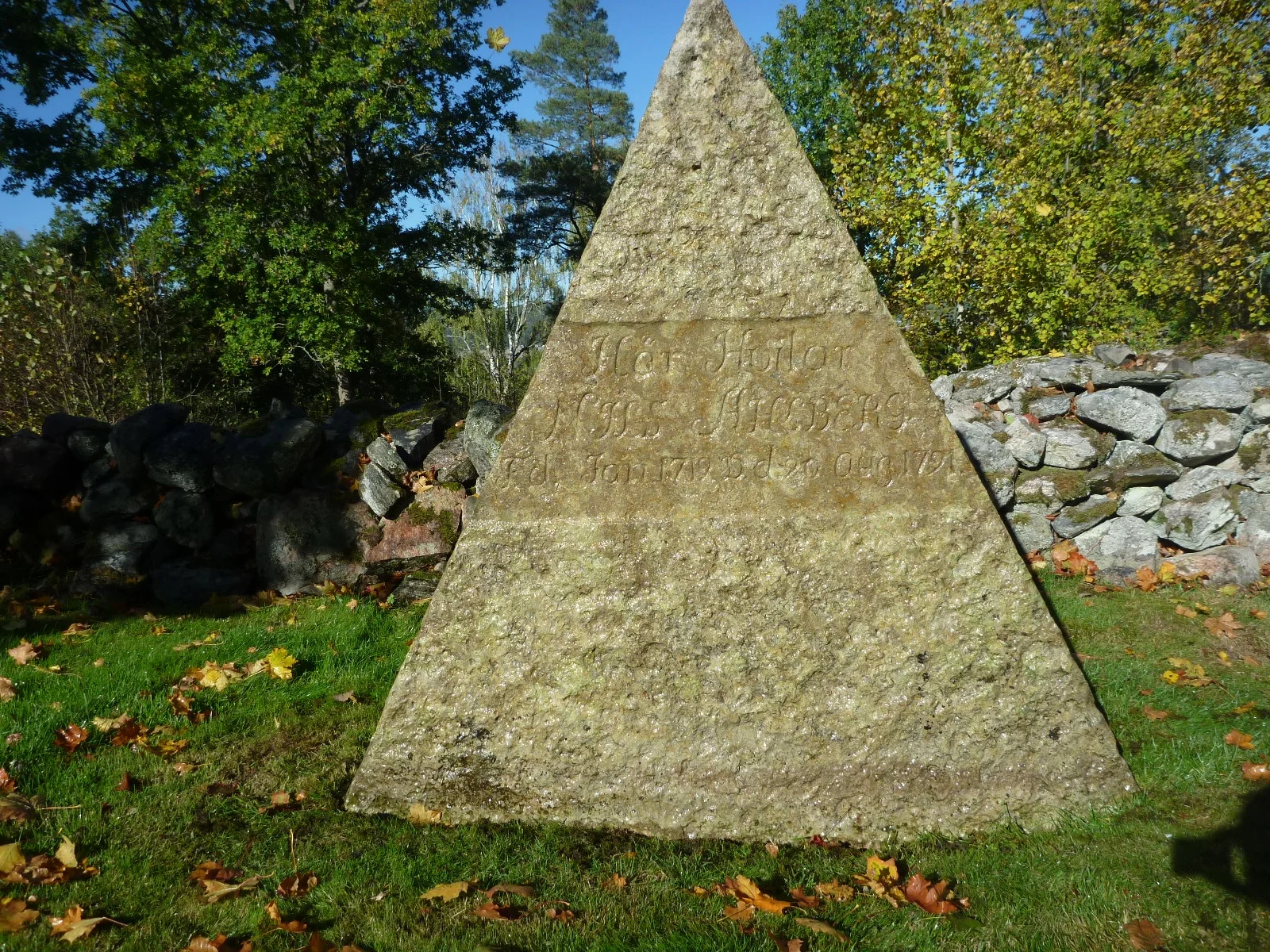 Åsbräcka kyrkogård 2013