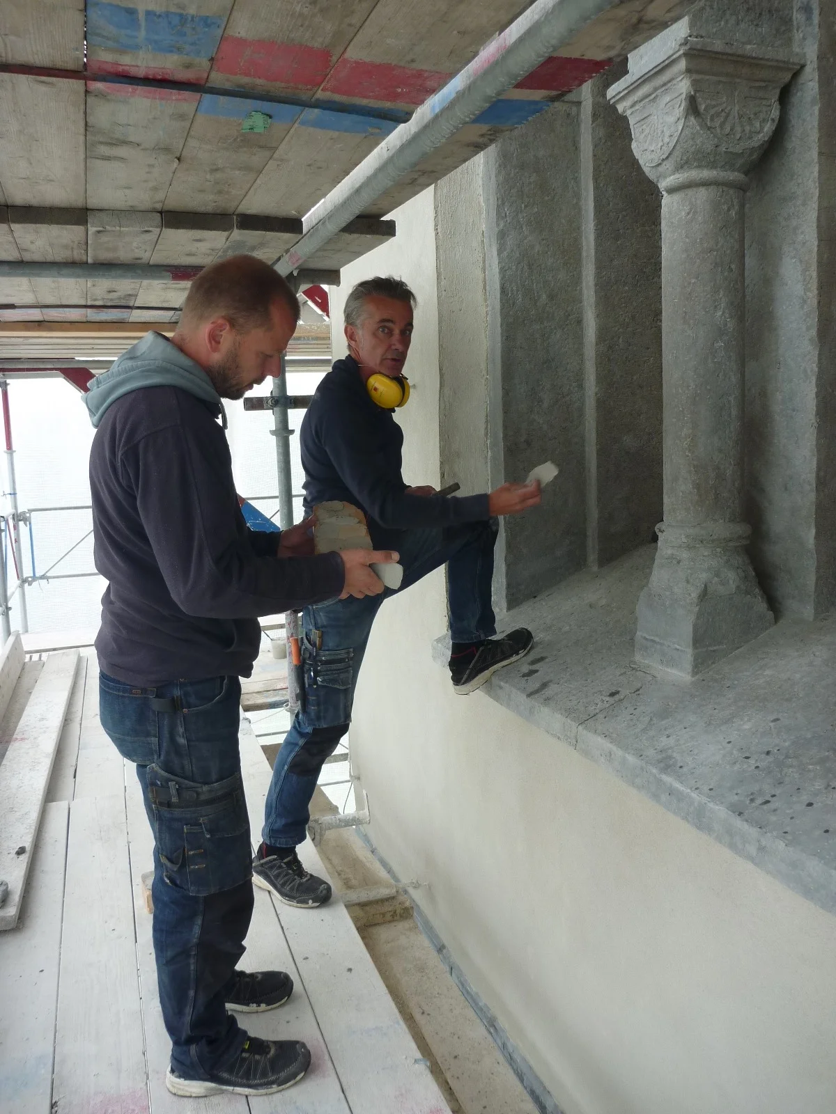 Stefan och Henry under arbetet