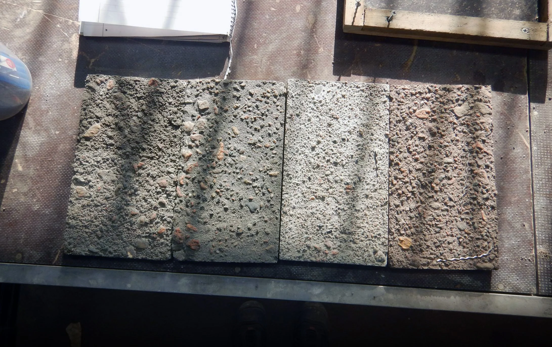  Nya betongprover jämförs med original. 