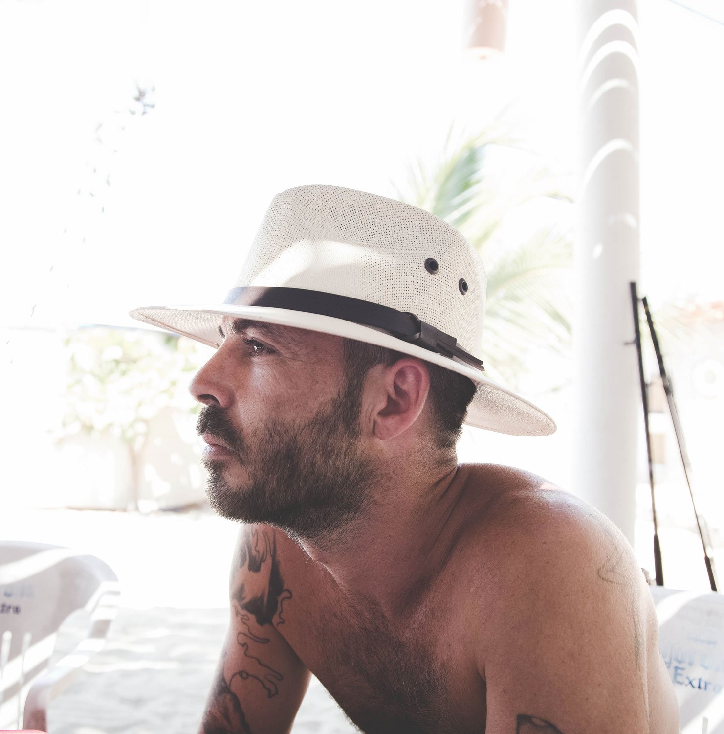 handsome-man-in-fedora.jpg