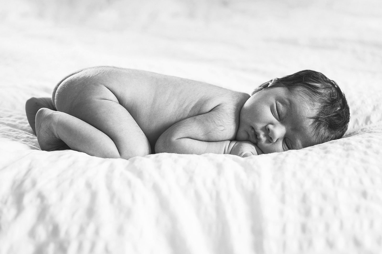 port-coquitlam-bc-lifestyle-photography-sleeping-baby-in-bed.jpg