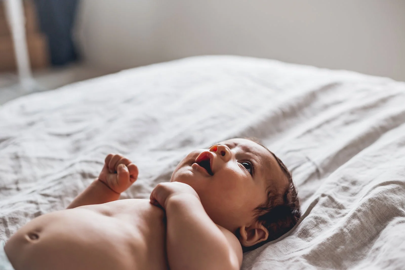 port-coquitlam-bc-newborn-lifestyle-photography-sleeping-baby-in-bed.jpg