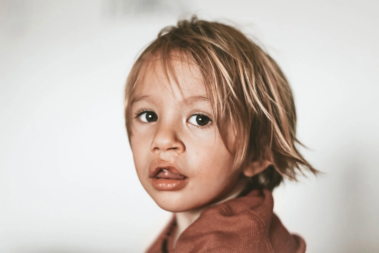 tri-cities-bc-child-portrait-photography-toddler-closeup.jpg