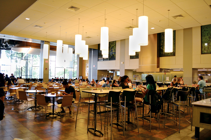 In this photo, the dining area in the Brien McMahon dining hall is pictured. (Bailey Wright/The Daily Campus)