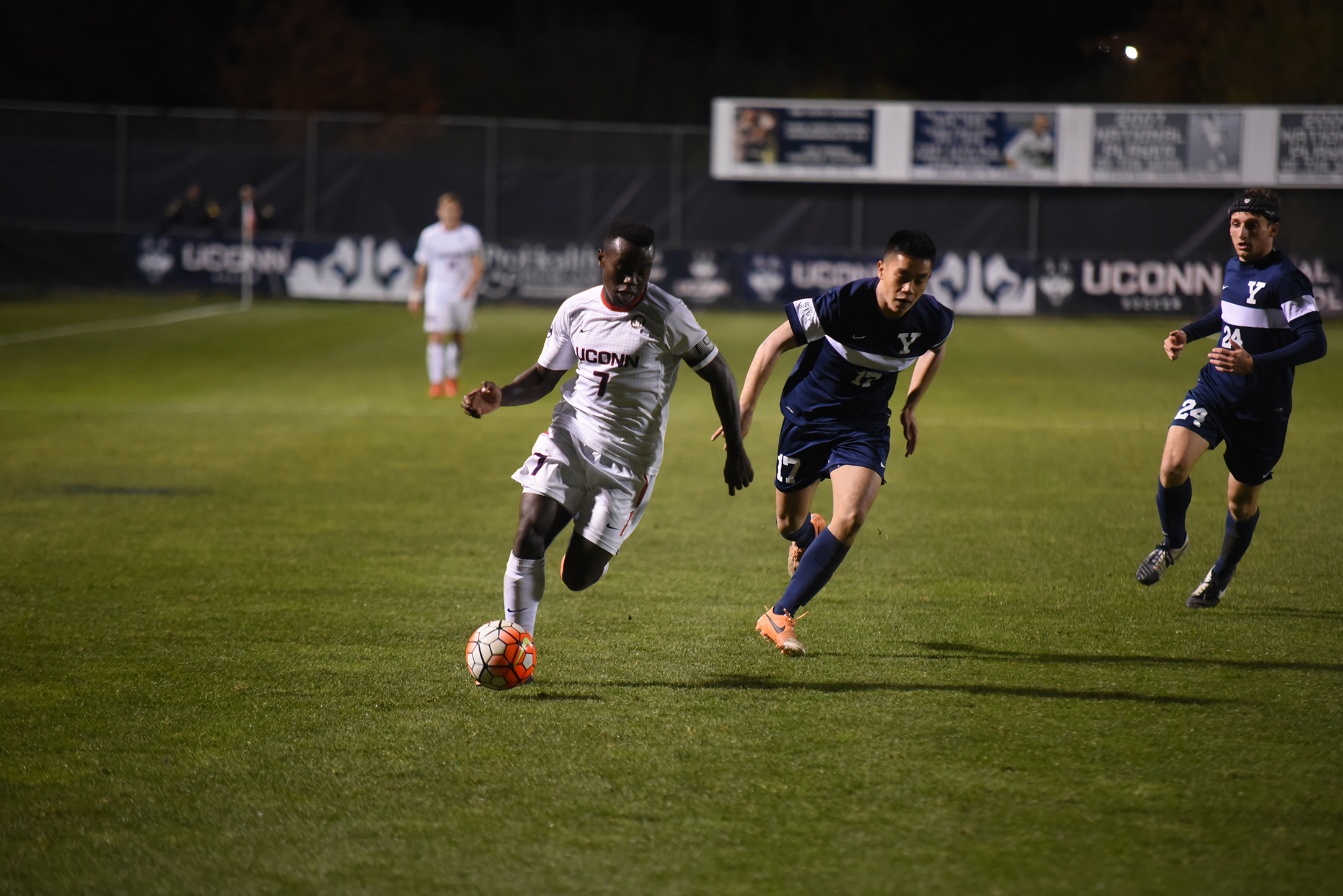 UConn men's soccer midfielder Kwame Awuah dribbles downfield during the Huskies' game against Yale at Joseph J. Morrone Stadium in Storrs, Connecticut on Tuesday, Oct. 27, 2015. Awuah scored UConn's lone goal in the 1-0 victory. (Allen Lang/The Daily Campus)