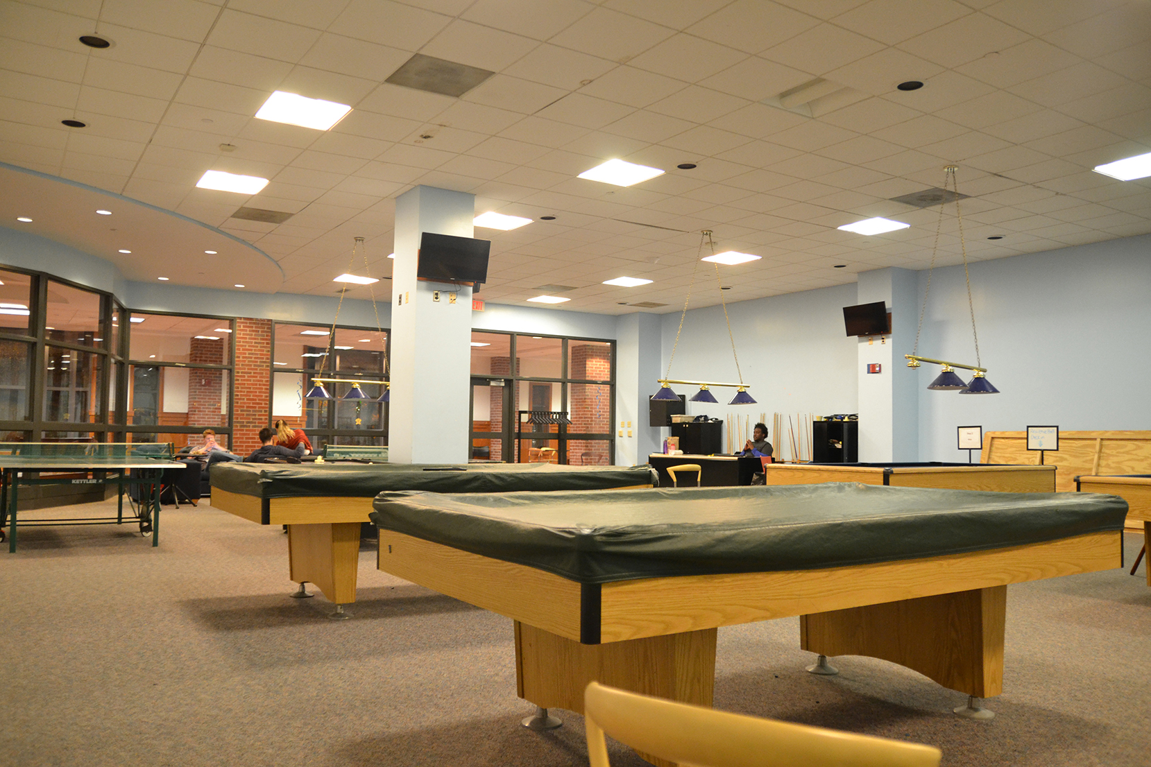 The South Campus game room has had a sporadic schedule, reportedly due to student worker illnesses. (Jason Jiang/Daily Campus)