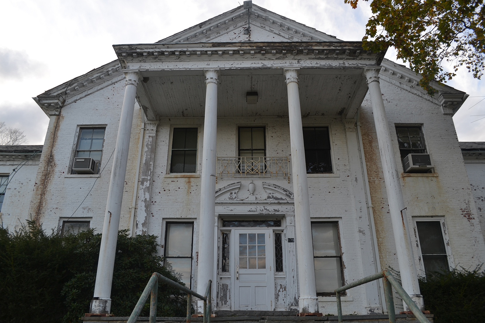 As the year turns late, the leaves change color, the winds grow colder and the nights lengthen, people often tell stories of ghosts and goblins to fill the darkness. You don’t need to look far for such tales of terror, for even a small state like Connecticut has more than a few resident ghosts in its long history. (File Photo/The Daily Campus)