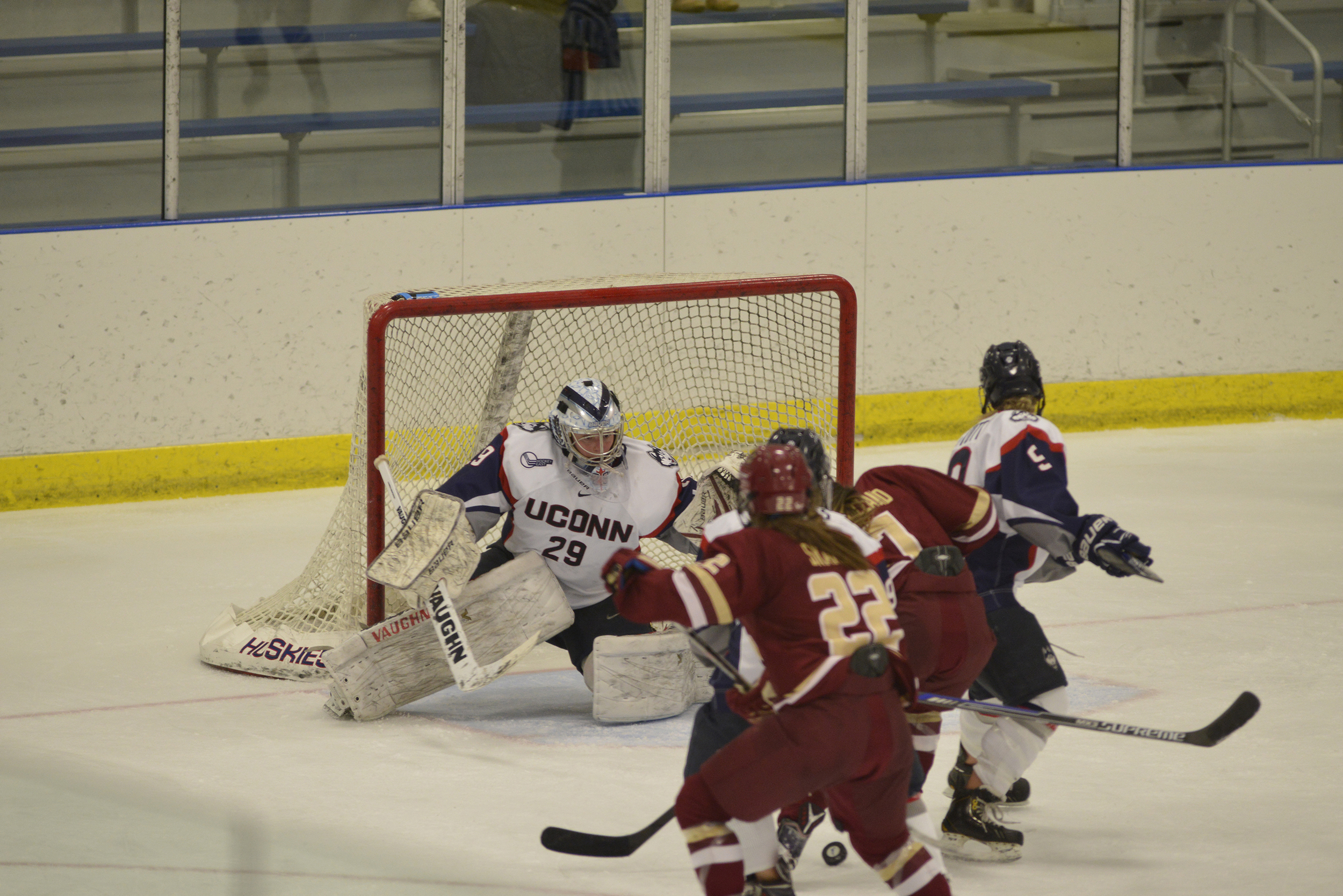 UConn goalie Elaine Chuli looks for the puck during a 4-0 loss to Boston College on Oct. 31, 2015. Chuli finished the game with 41 saves. (Jason Jiang/The Daily Campus).