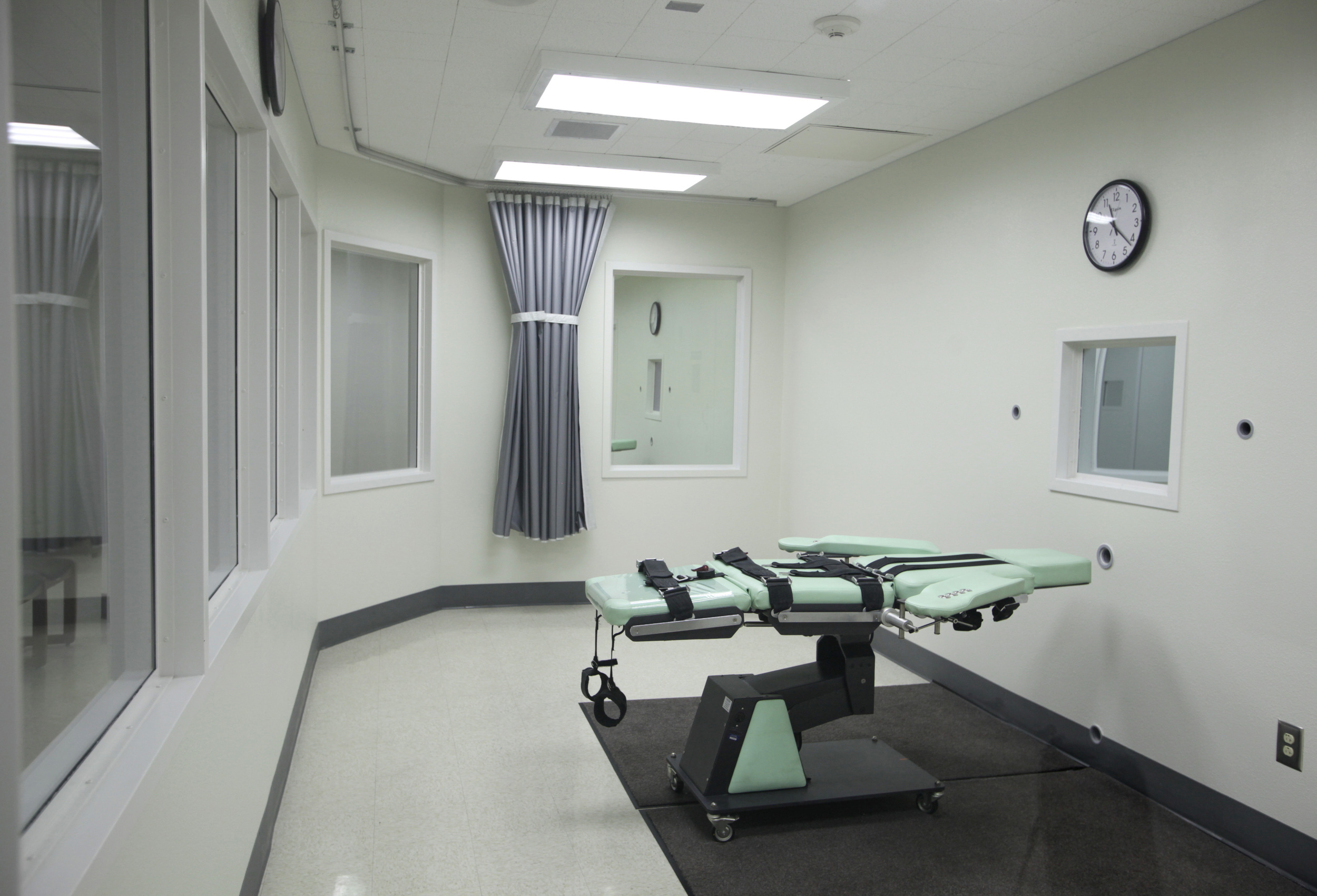 This Sept. 21, 2010, file photo shows the death chamber of the new lethal injection facility at San Quentin State Prison in San Quentin, Calif. (Eric Risberg, File/AP)