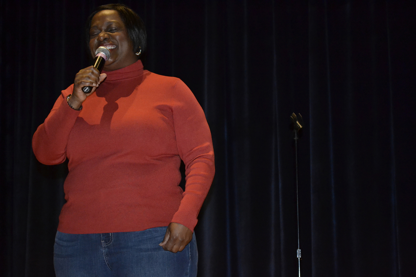 Comedian Erin Jackson is seen during her standup comedy performance in UConn's Student Union Theater in Storrs, Connecticut on Thursday, Nov. 12, 2015. Jackson was a semifinalist on the 2014 reboot of the television show “Last Comic Standing.” (Olivia Stenger/The Daily Campus)