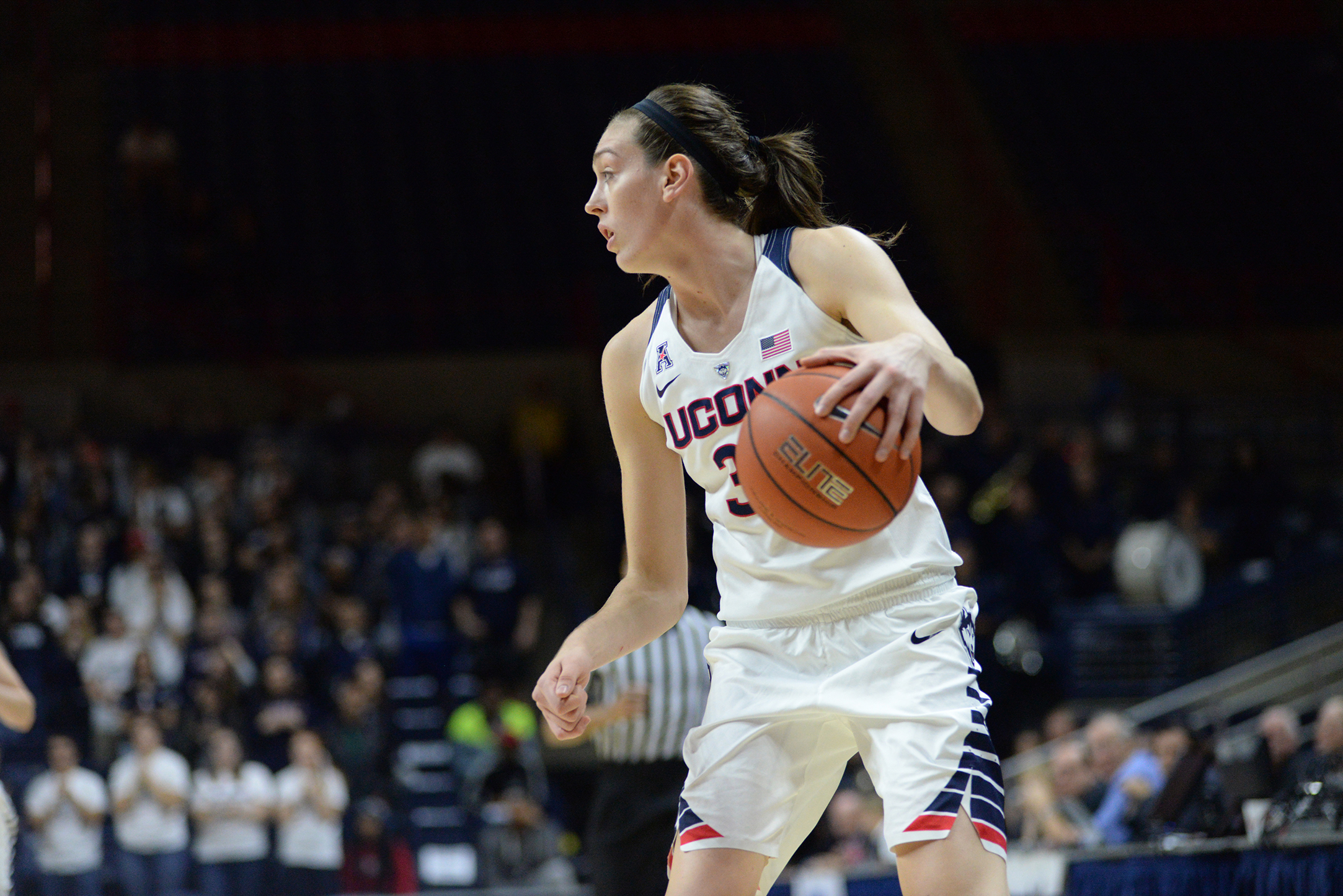 UConn women's basketball forward Breanna Stewart handles the ball during the Huskies' preseason game against Vanguard University on Sunday, Nov. 8, 2015. (Ashley Maher/The Daily Campus)