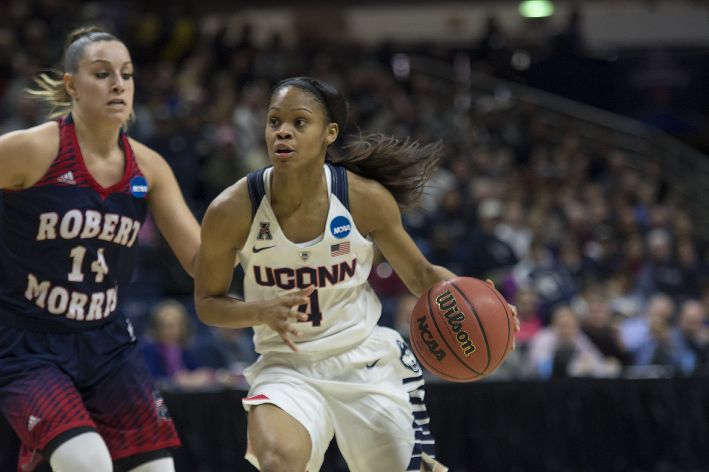 Moriah Jefferson drives to the basket during UConn's 101-49 victory over Robert Morris in the first round of the NCAA tournament at Gampel Pavilion on Saturday March 19, 2016. (Bailey Wright/The Daily Campus)