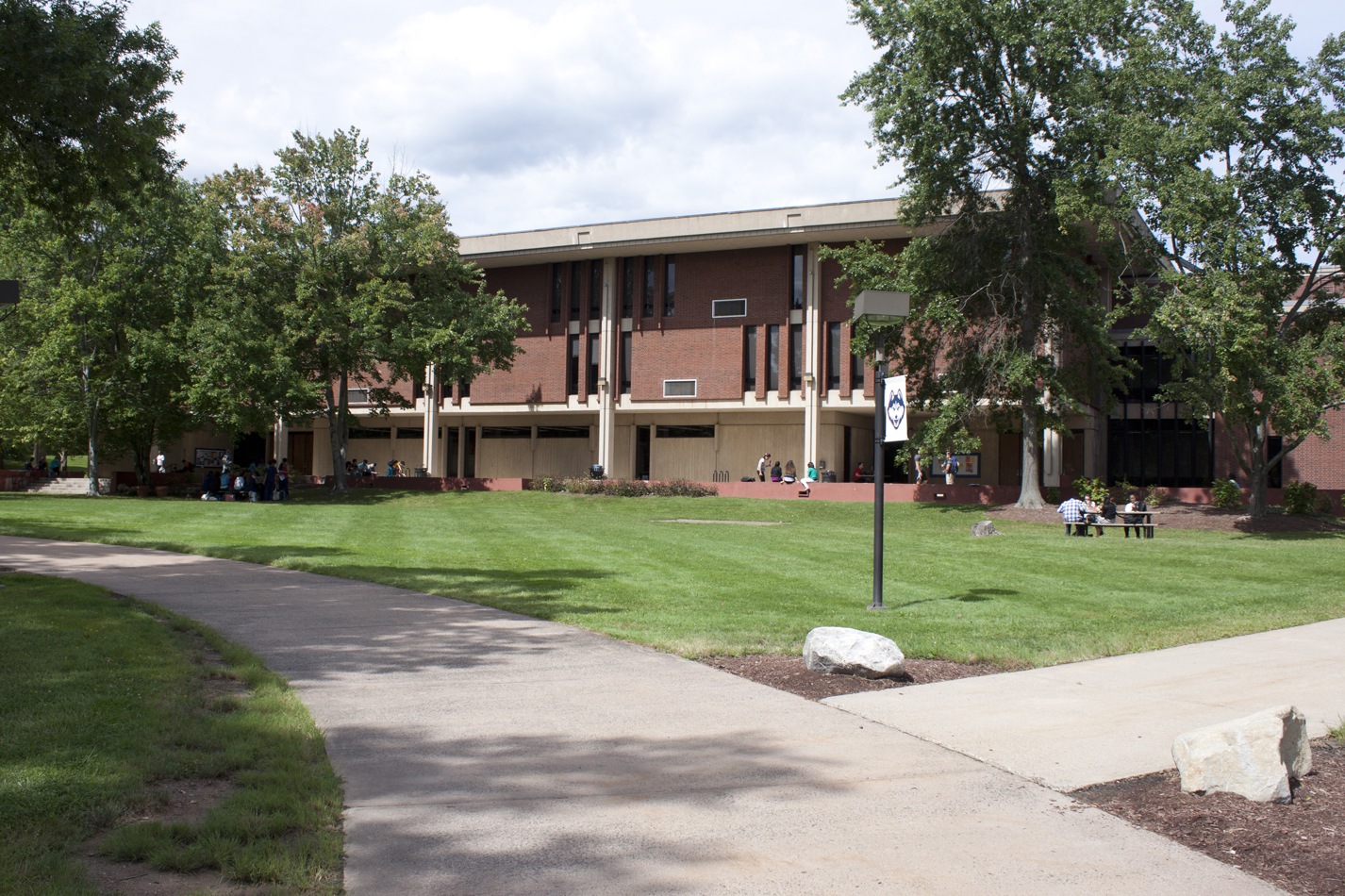 The UConn board of trustees originally voted to increase funding by $25 million for the new Hartford branch campus and sell the West Hartford branch campus, effectively moving the branch campus from West Hartford to Hartford, on November 19, 2016. Above is a file photo of the West Hartford branch. (File photo/Daily Campus)