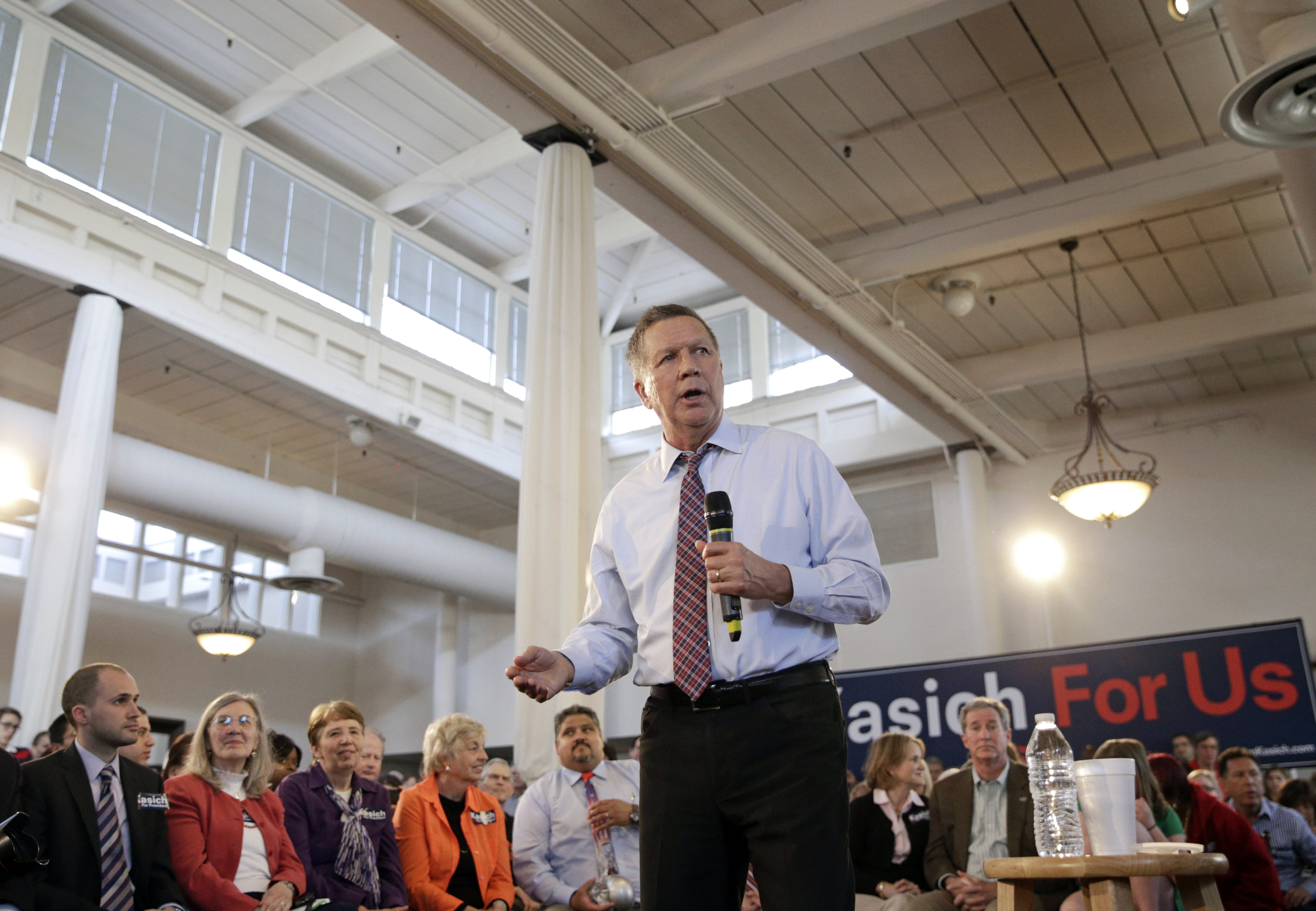Republican presidential candidate, Ohio Gov. John Kasich speaks during a town hall at Savage Mill in Savage, Md., Wednesday, April 13, 2016. (AP Photo/Patrick Semansky)