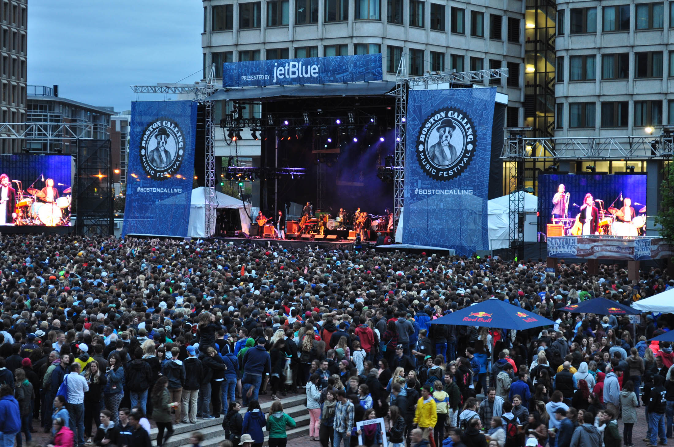 Boston Calling is one of the premier summer festivals in the area featuring 45 bands across their three music stages along with admission to the festivals “film experience” programing. (Dave Levy/Flickr Creative Commons)
