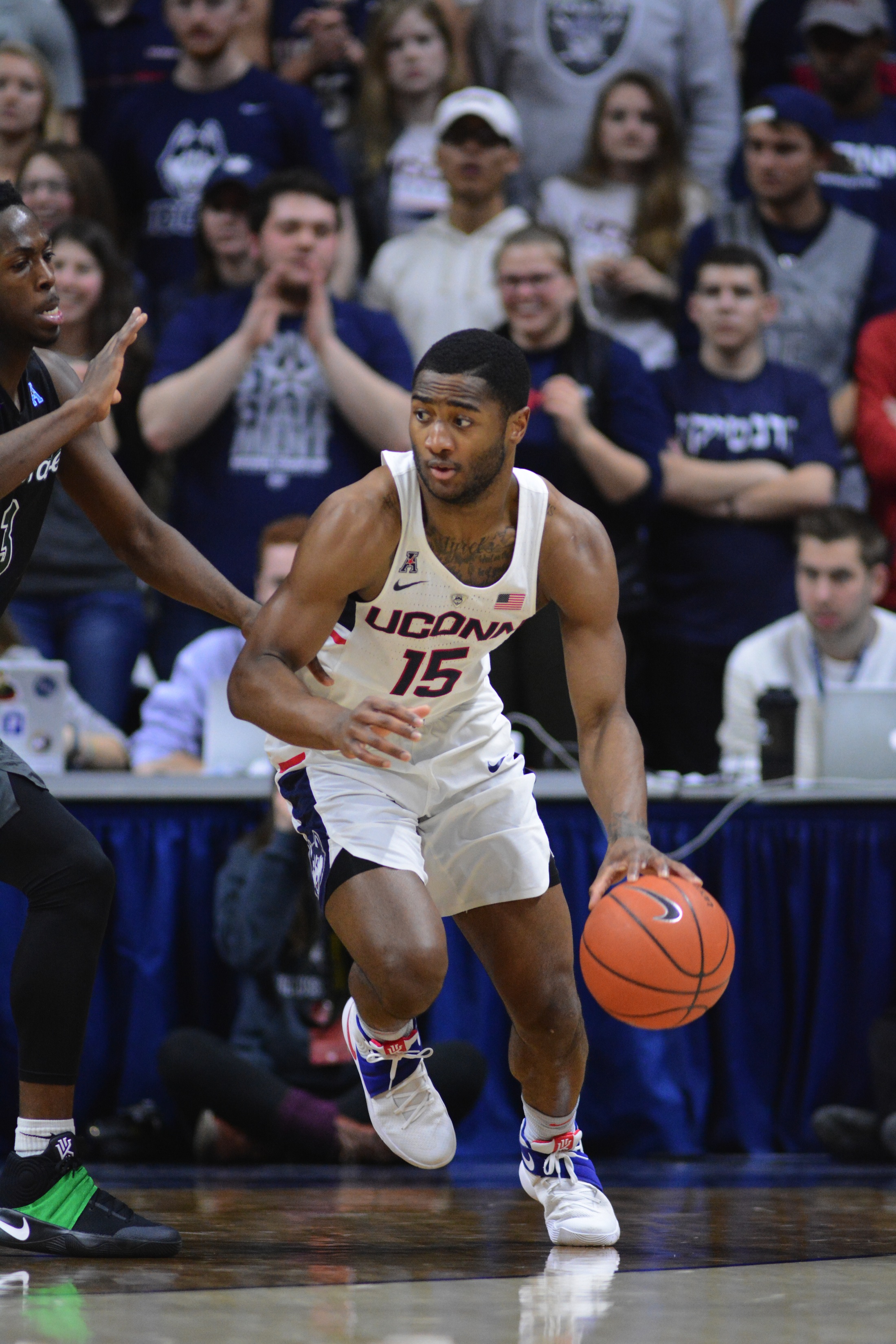 Rodney Purvis drives to the hoop in a January 28th, 2017 game against Tulane at Gampel Pavilion. (Jason Jiang/The Daily Campus)