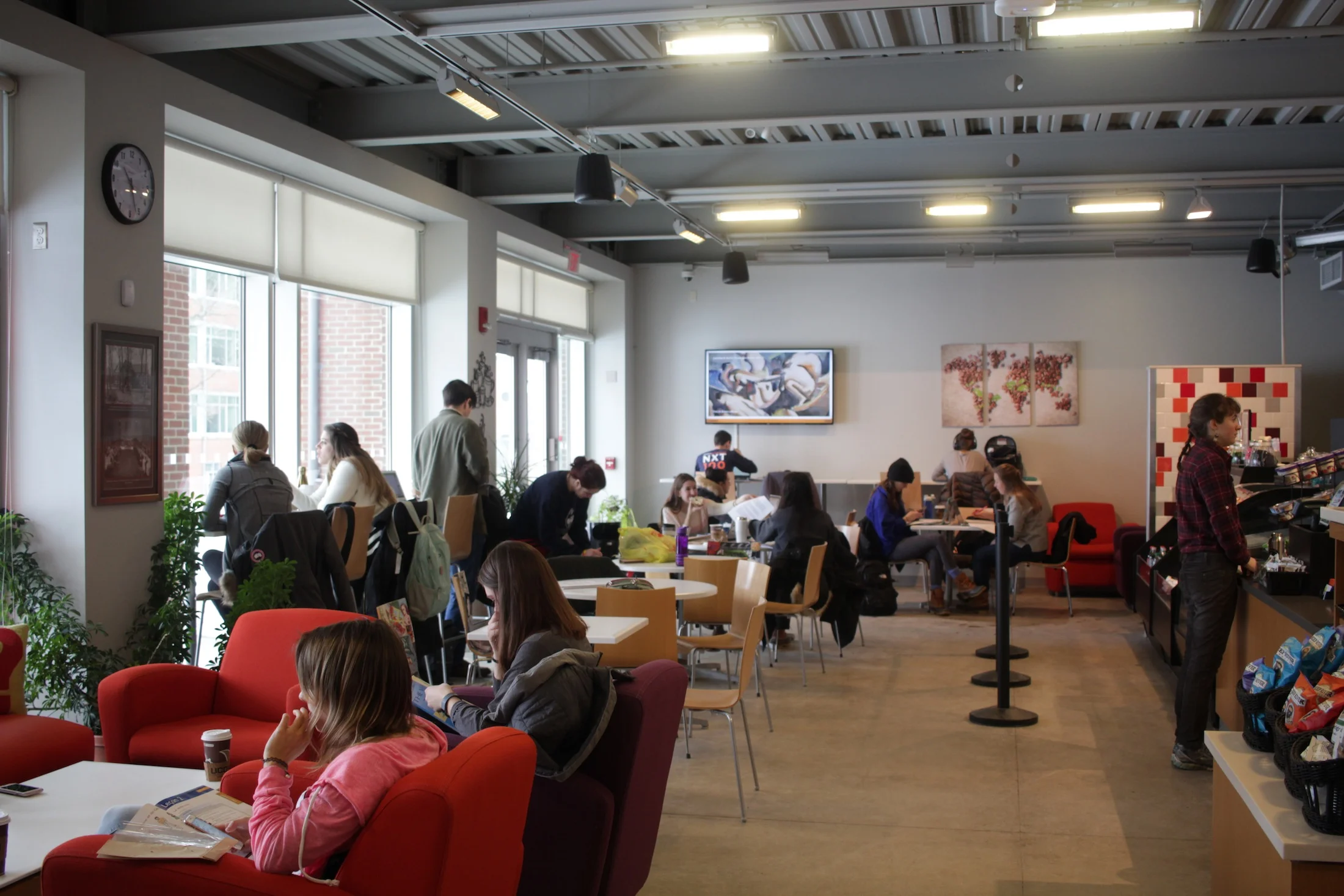 Students can receive discount by bringing mugs to cafes — The Daily Campus