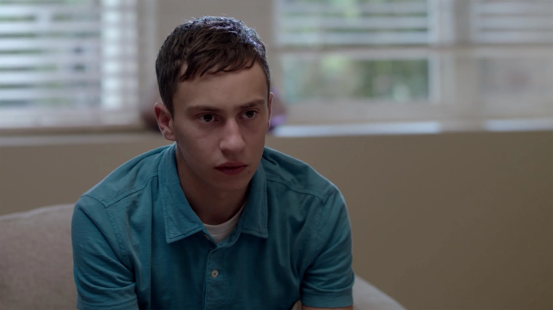 Main character Sam Gardner played by Keir Gilchrist in Netflix's new show "Atypical". (Screenshot/Netflix)