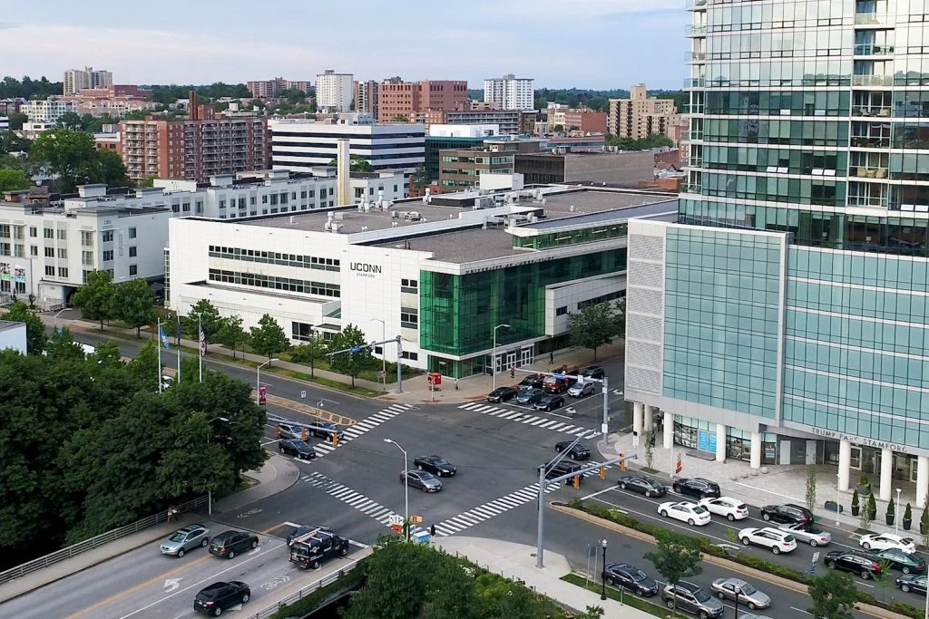 “With so many companies in the Fairfield County and New York City region, we are confident that many of our computer science students will be able to secure internships and other experiential learning opportunities that will prepare them for the job market once they graduate,” Cheng said. (Angelina Reyes/UConn Photo)