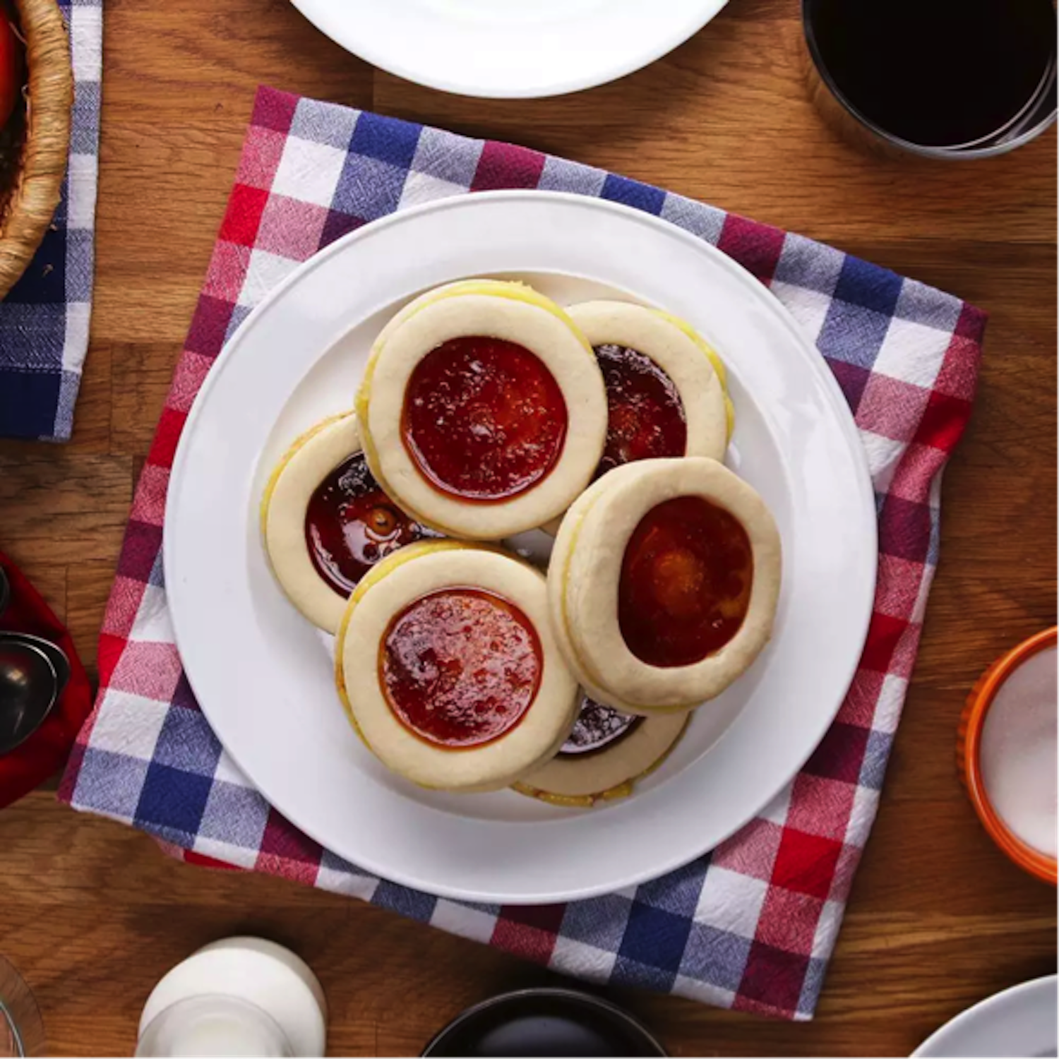 This week on Melissa's Menu is a fresh take on a traditional dessert: creme brulee cookies. (Photo courtesy of Tasty)
