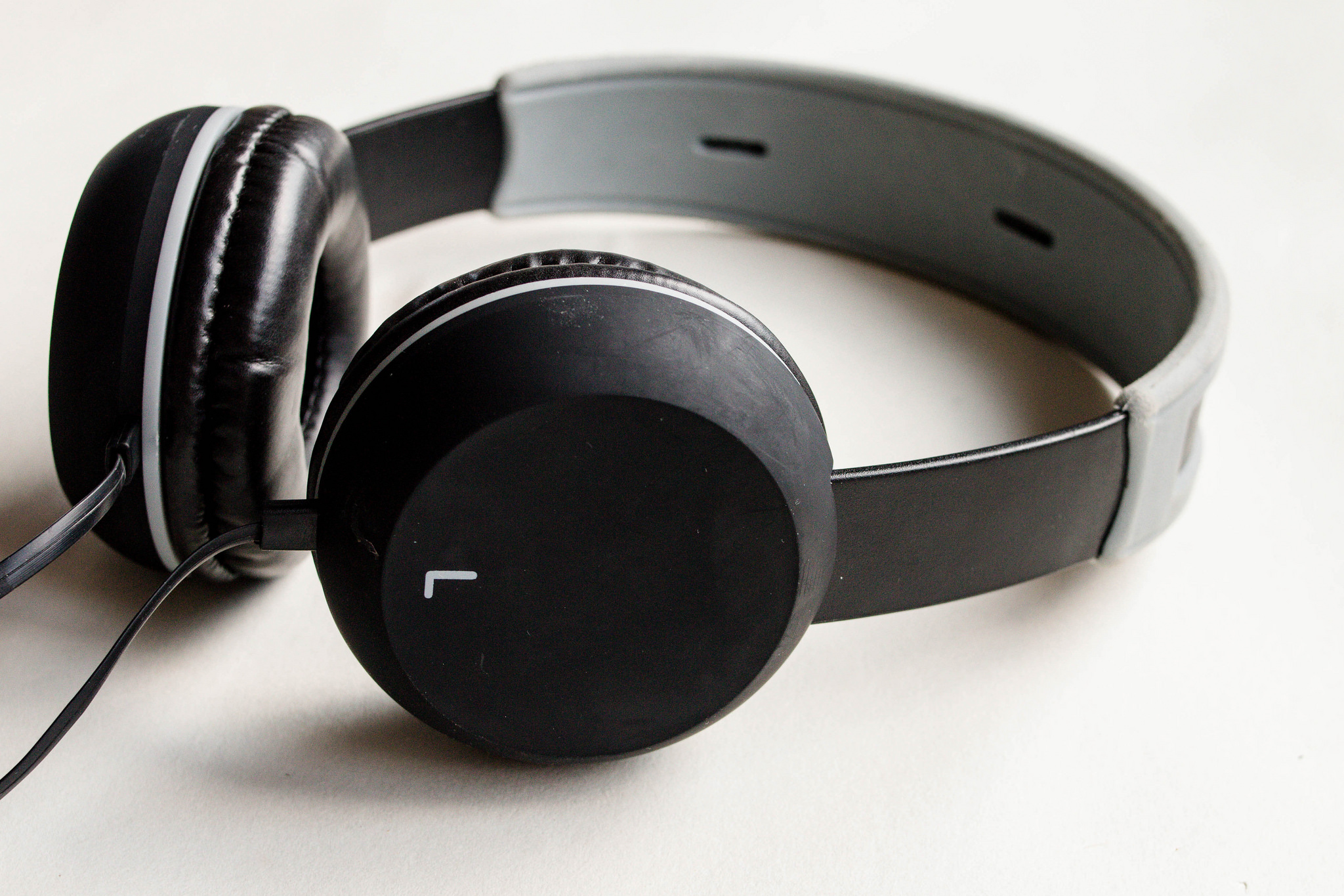 Summer vacation is almost here and we’re all looking for new music to add to our beach playlist. ( Marco Verch /Flickr Creative Commons)