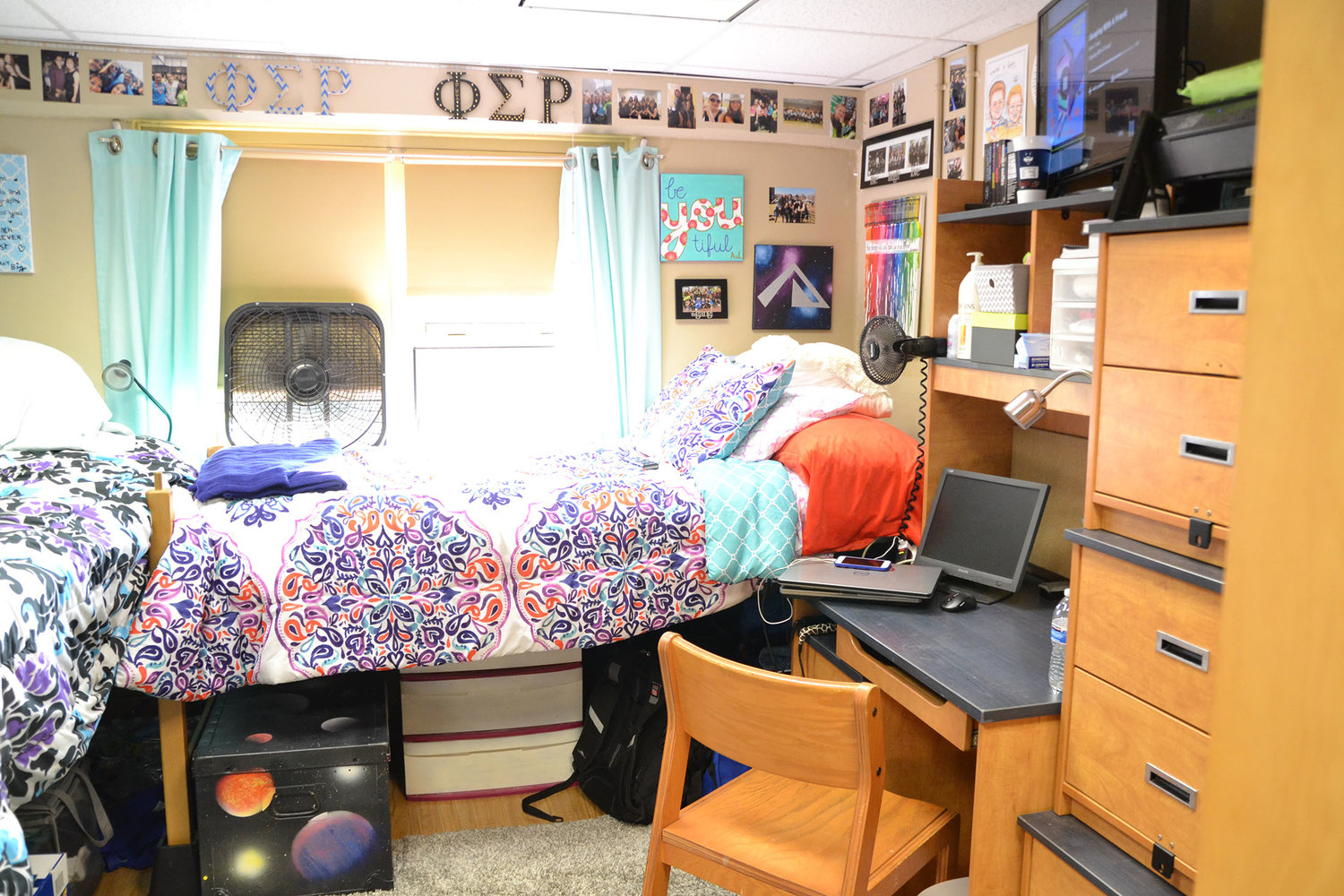 10 Must Haves For A College Dorm The Daily Campus