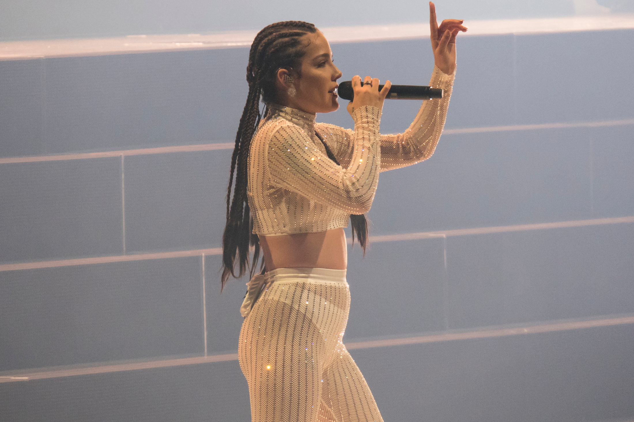 Halsey brings her Hopeless Fountain Kingdom tour to the Allstate Arena in Chicago (Photos by Dan Garcia)