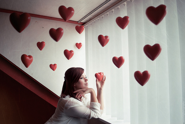 But don’t start freaking out just yet. If you and your partner retain open communication and consideration of each other’s feelings, it’s likely you’ll make it into the new year. (Suus Wansink/The Daily Campus)