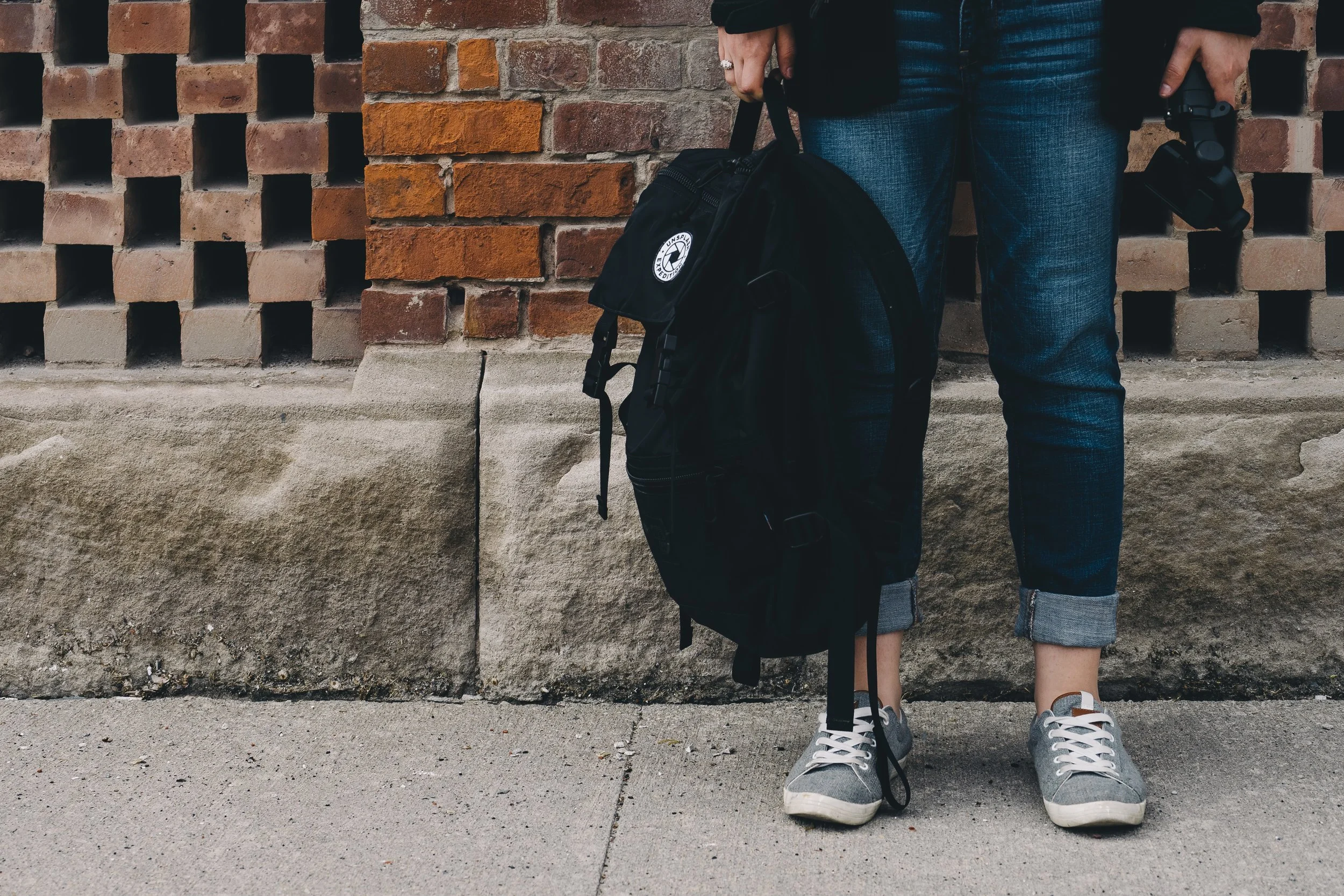 UConn is filled with opportunities to meet new people and make connections across campus. However, some freshmen always worry about making friends throughout the first few days. Photo by Scott Webb on Unsplash