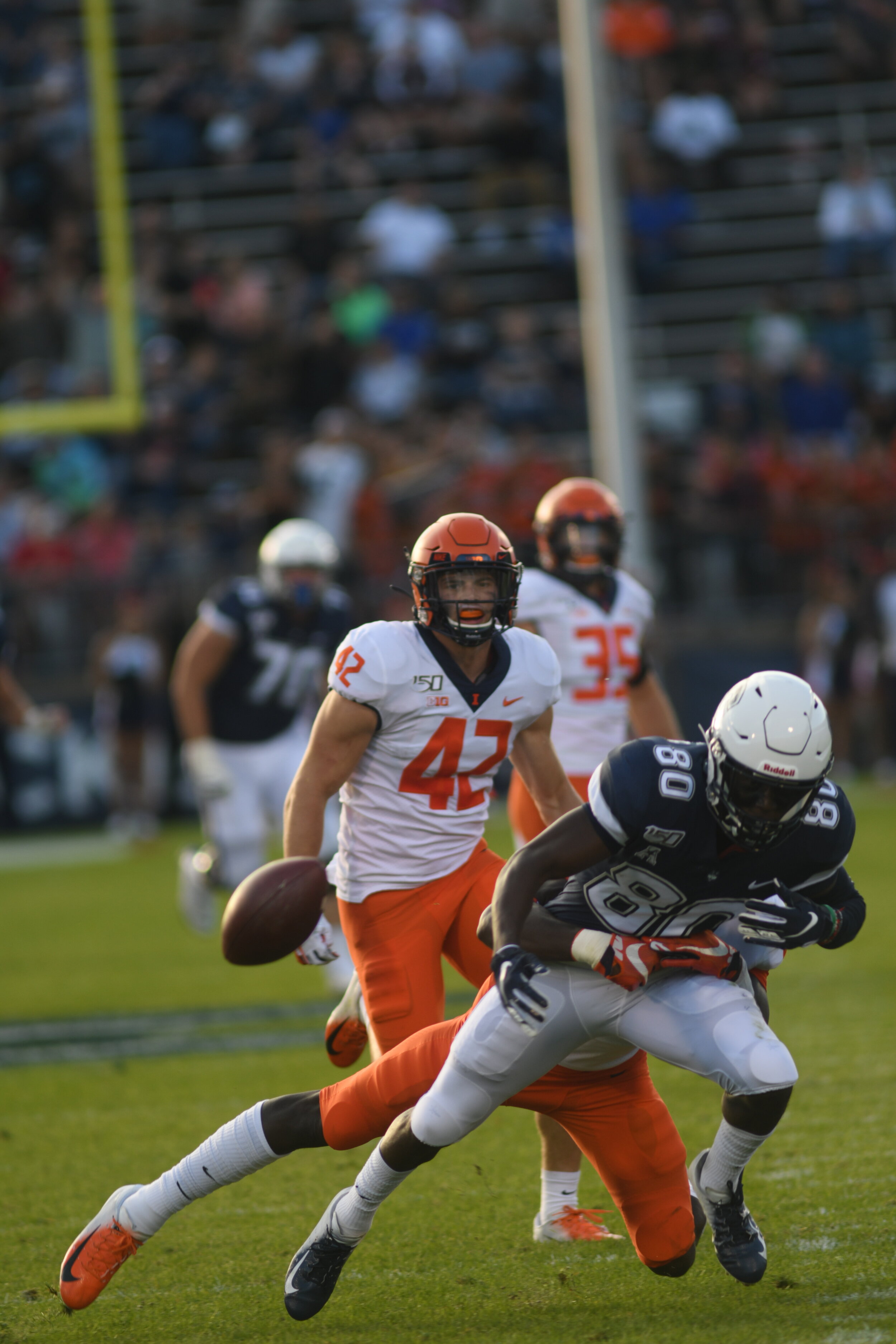 UConn looked strong in the first half against the University of Illinois and held a 13-0 lead in the second quarter before ultimately losing to the Fighting Illini. Photo by Eric Wang, Senior Staff Photographer/Daily Campus.