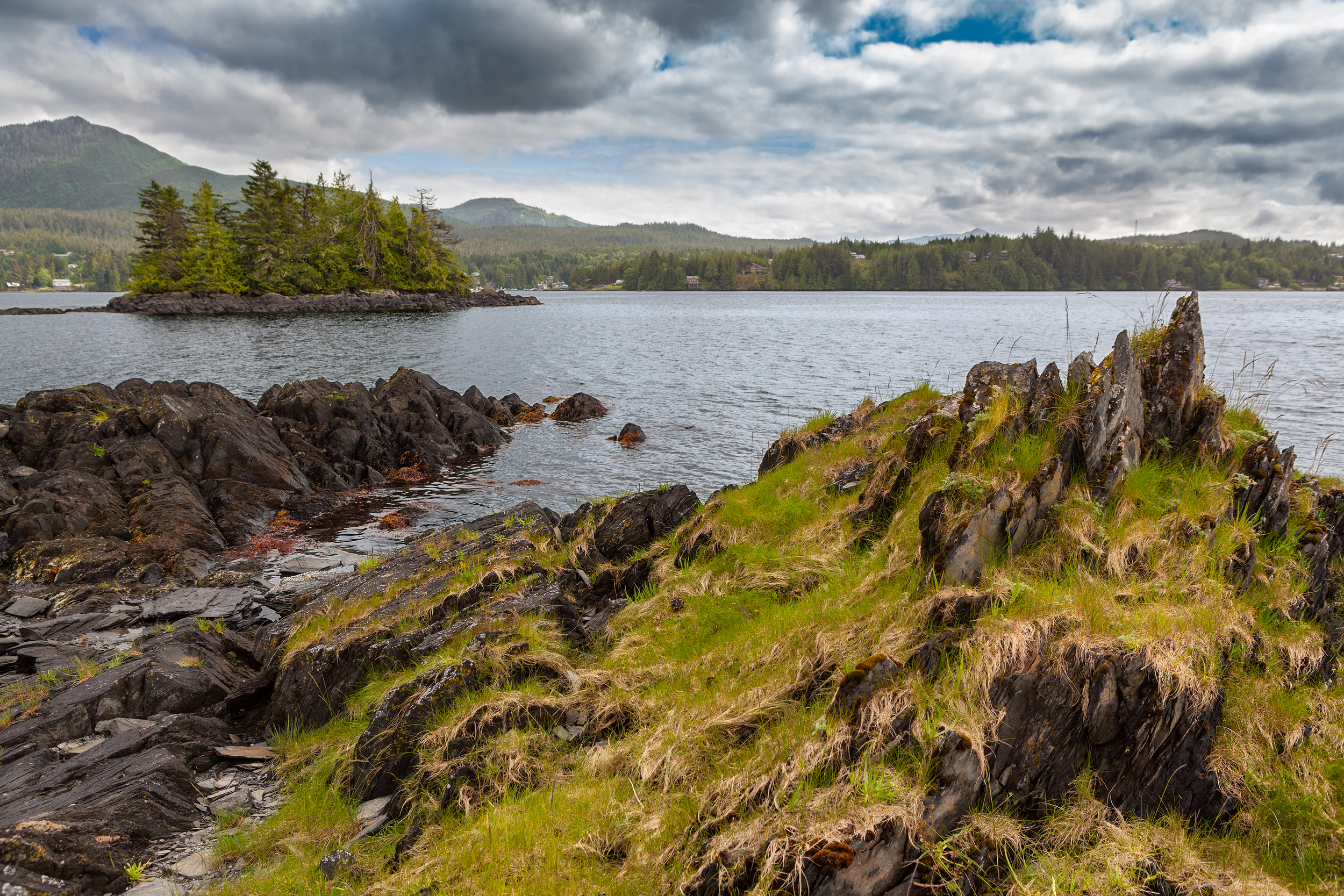 This island is cell phone friendly