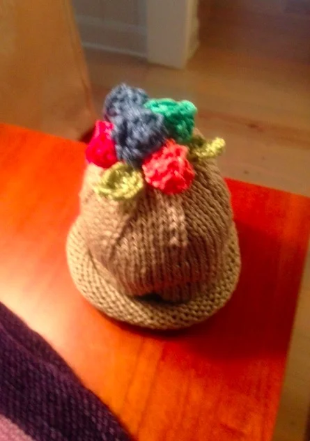 Rosebud Hat