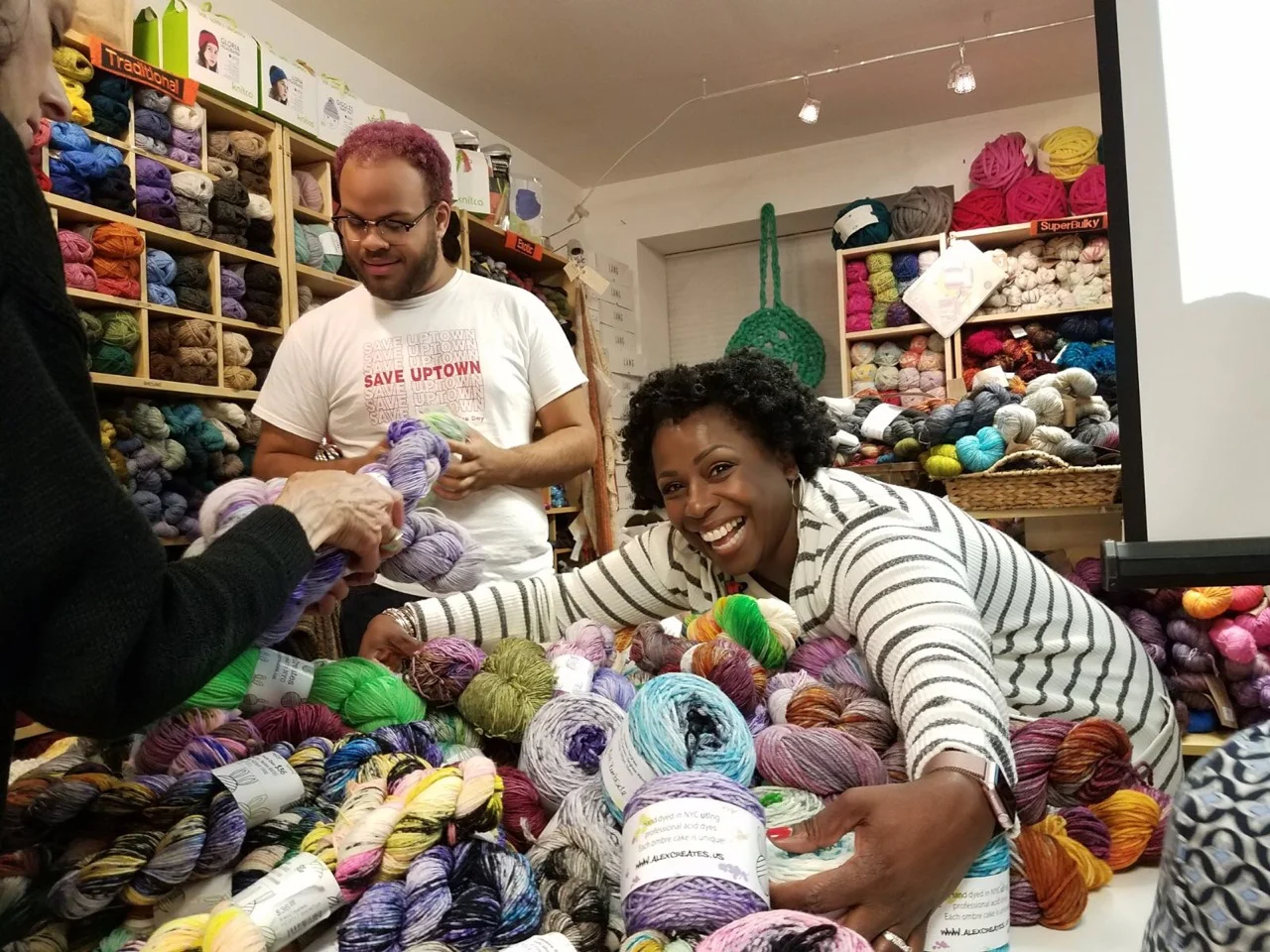 Cecilia is loving on AlexCreates yarns!