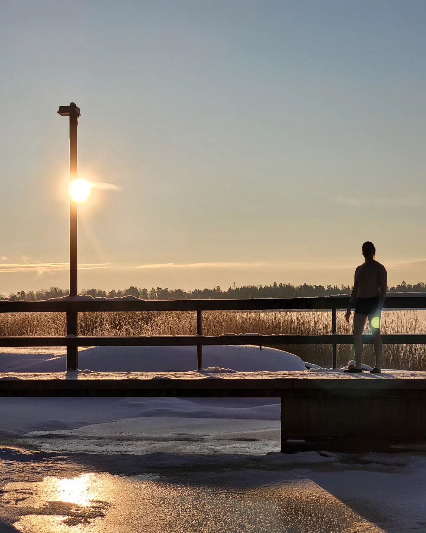 Winter swimmer Matti, Helsinki, 12.2023

#winterswimming #sundayswimming