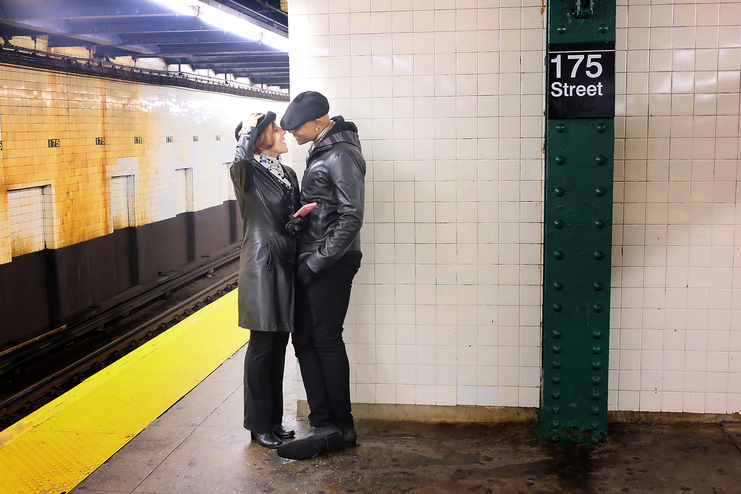 subway-kiss-donna-coney.jpg