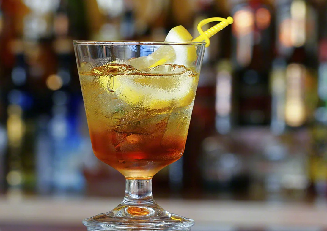 LE BAR