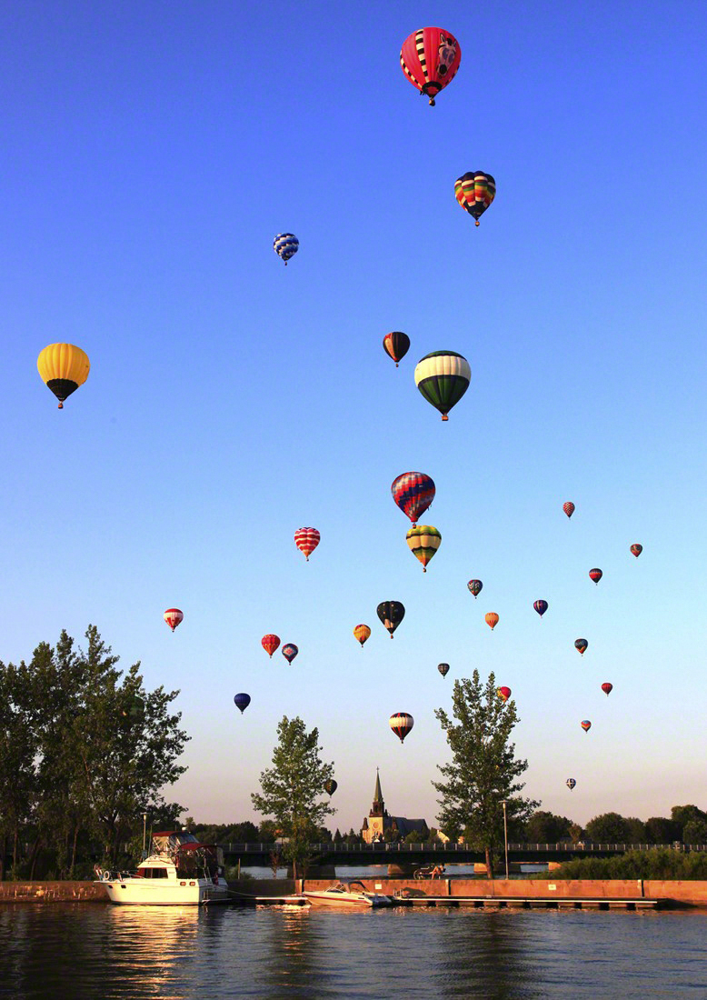 8- Festival de montgolfières Tourisme St-Jean Sur Richelieu Q-9.jpg