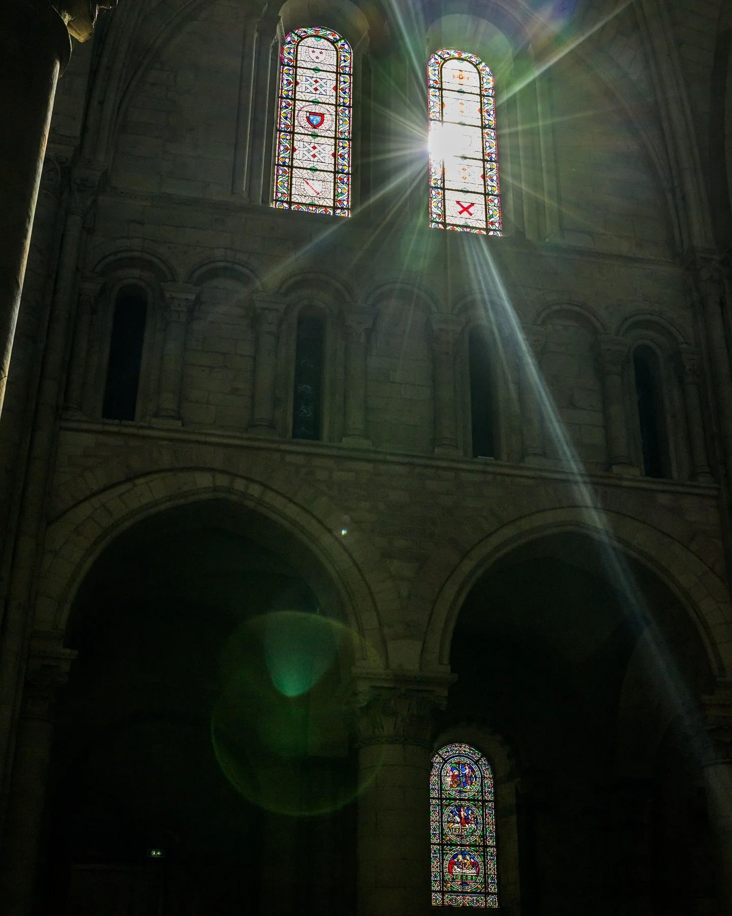 La lumière de la cathédrale du Mans
📸 @laraherbinia
#finilesvacances #cathedrale #lemans #france #photo #laraherbinia