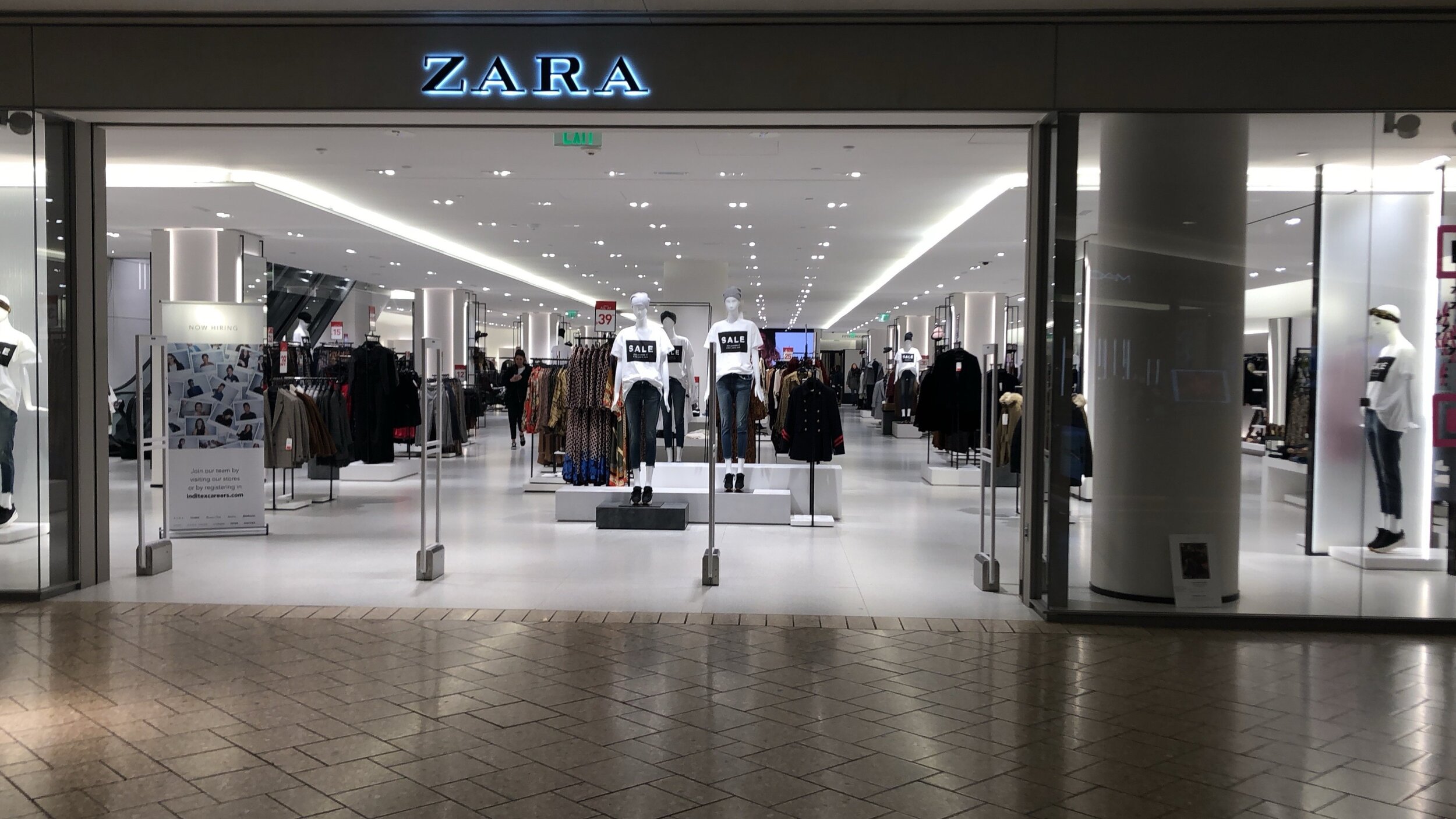 ZARA Retail Store — SRW