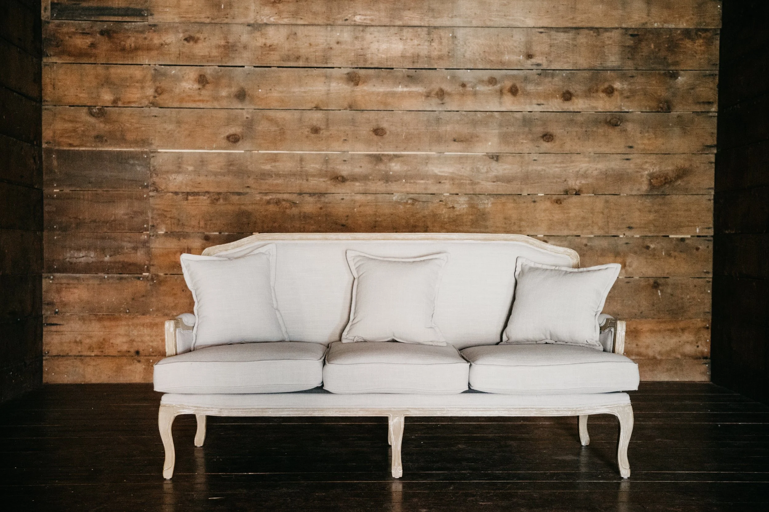 Juliette settee $290 {qty 1}