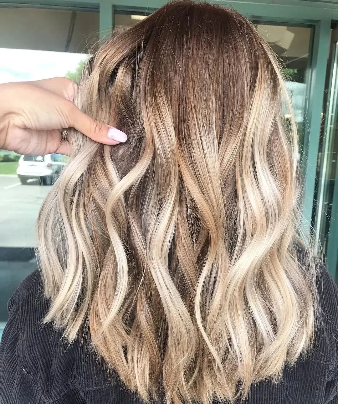 Kiwi Blue Salon
