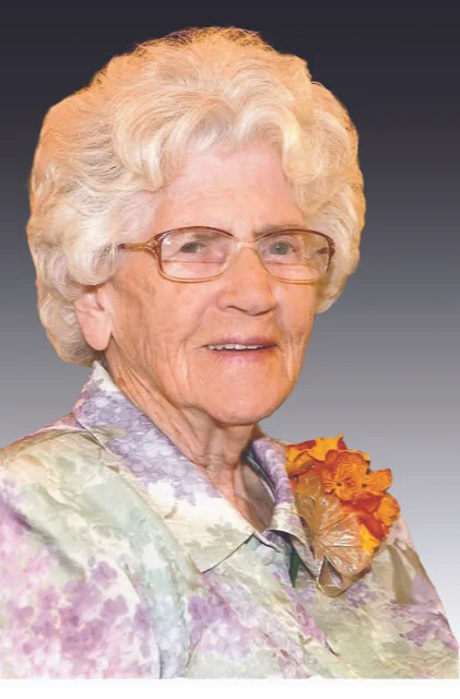Marie Wren 8121.jpeg