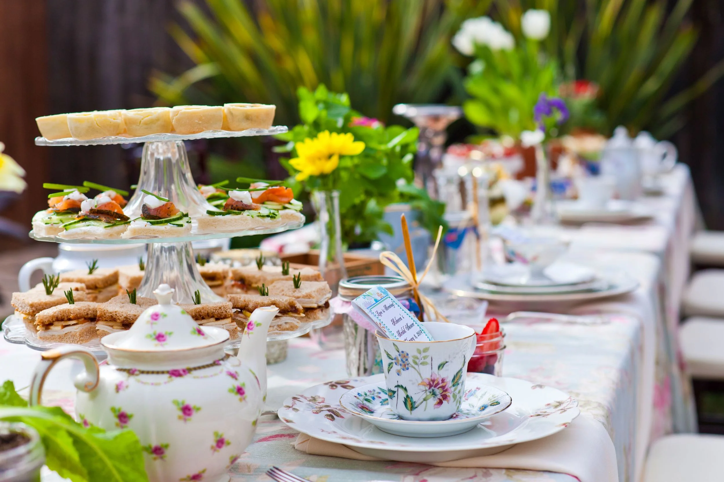 How to Host an Authentic “Afternoon Tea”