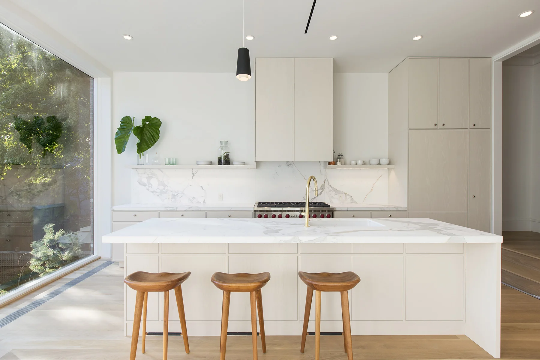 kitchen1.jpg